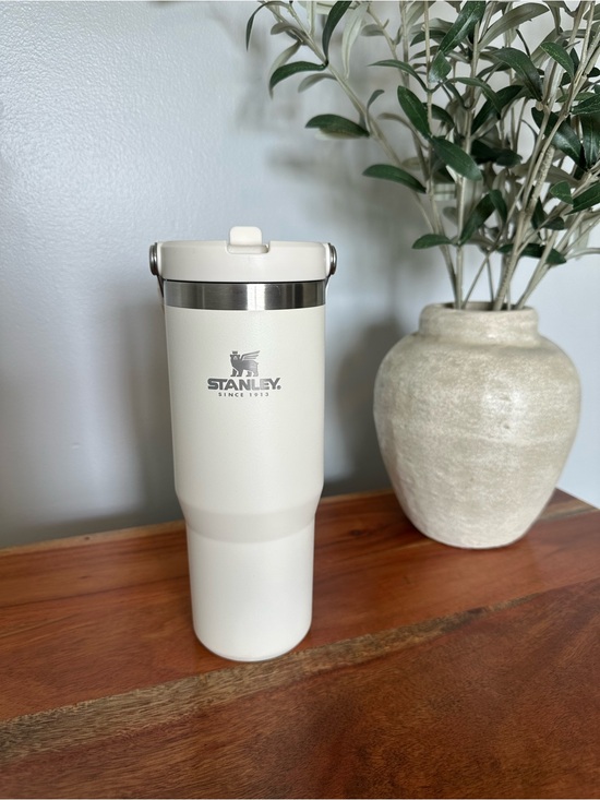 Stanley Other - Stanley Cream 30oz Travel Tumbler with Straw